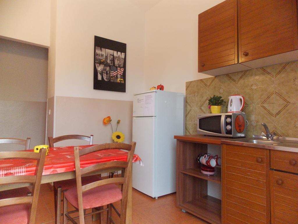 Apartmani Adriatic Ana Novalja Exterior foto